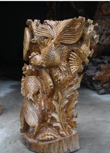 树根雕刻金鱼图片